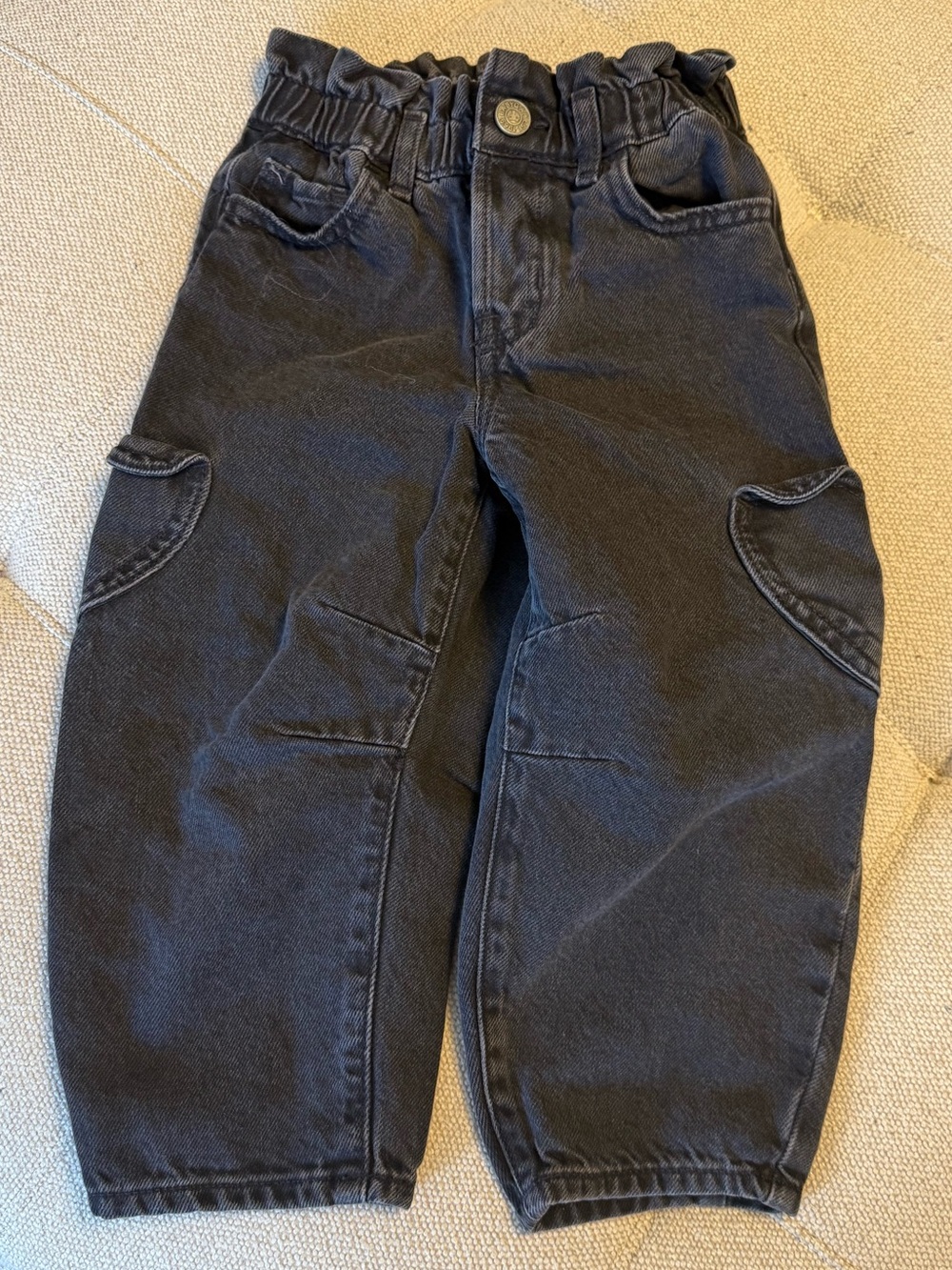 🖤 GAP Kids Horseshoe/Barrel-Leg Cargo Jeans — 3T